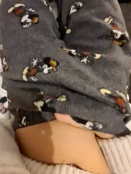 Snapshot of Mary_anes chatting on February 24, 11:52 pm Mary anes online show from February 24, 11:52 pm