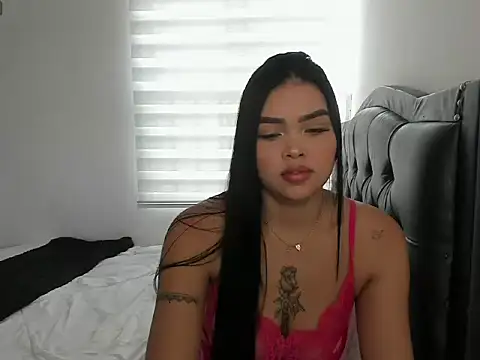 Snapshot of Daisy_20x_ chatting on February 18, 12:45 pm Daisy 20x online show from February 18, 12:45 pm