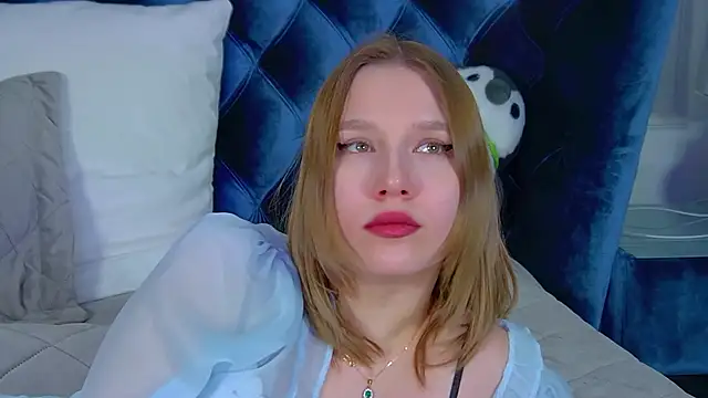 LiliLinn online show from February 20, 6:26 am