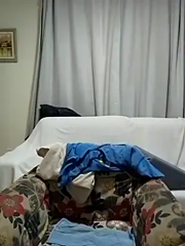 Snapshot of CHATORJ chatting on April 10, 8:24 pm CHATORJ online show from April 10, 8:24 pm