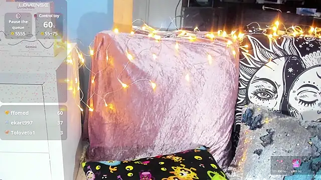 NinaInk online show from February 8, 3:00 pm