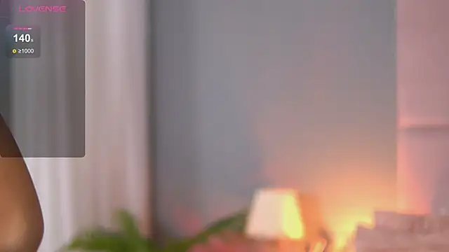 AlmaLuv online show from February 12, 1:27 pm