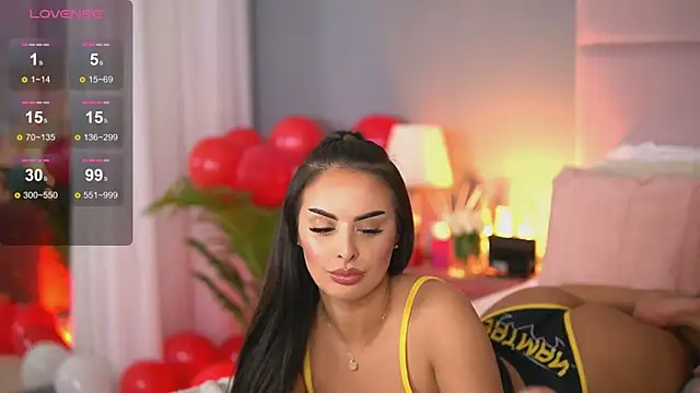 AlmaLuv online show from February 26, 7:53 am