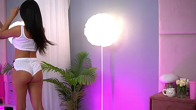 AlmaLuv online show from September 15, 3:50 am