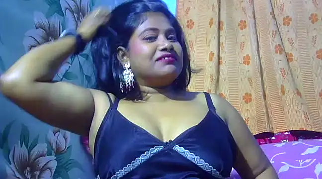 Snapshot of sexy_roma chatting on February 10, 5:30 pm sexy roma online show from February 10, 5:30 pm