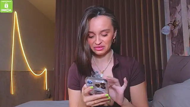 Katy perry  online show from October 26, 4:51 am