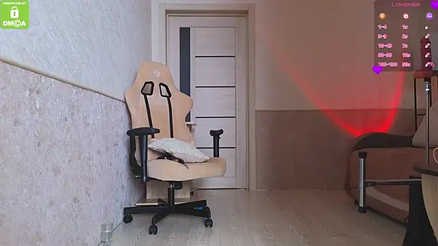 Katy perry  online show from March 11, 3:45 am