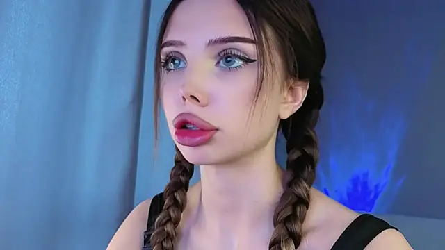 Jessie Johns online show from May 5, 5:10 pm