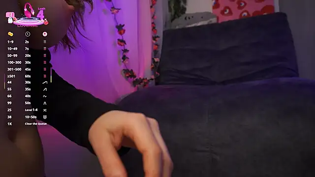 GlamourNova online show from March 21, 8:08 pm