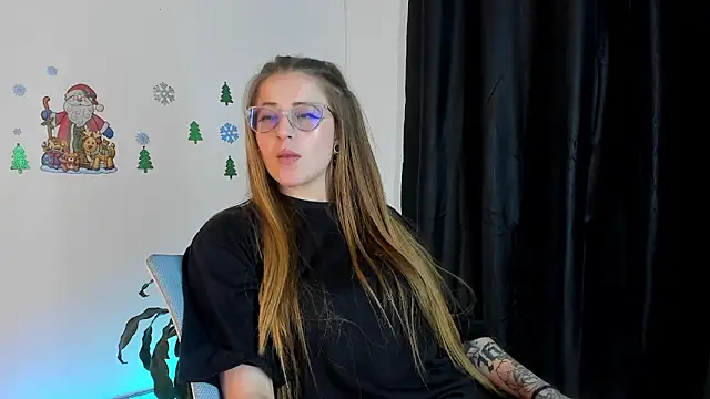 Snapshot of tekila__ chatting on December 13, 1:26 am tekila online show from December 13, 1:26 am