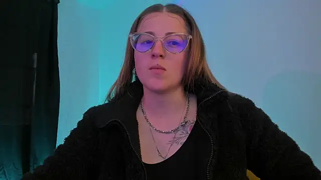 Snapshot of tekila__ chatting on February 13, 10:54 pm tekila online show from February 13, 10:54 pm