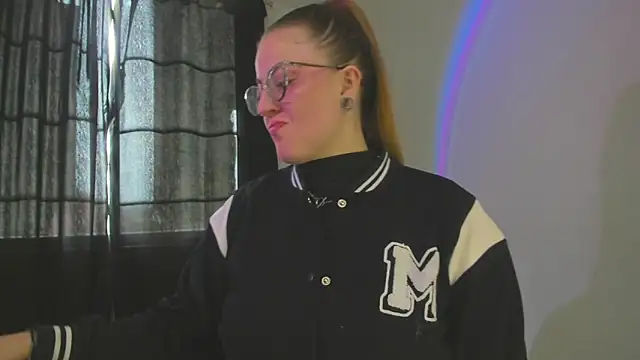 Snapshot of tekila__ chatting on March 5, 6:45 pm tekila online show from March 5, 6:45 pm