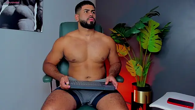 noah crux online show from April 13, 10:37 pm