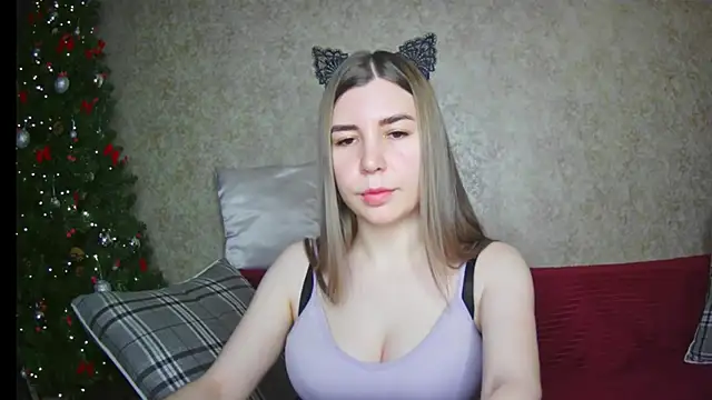 ElllaNuar online show from January 15, 4:57 am