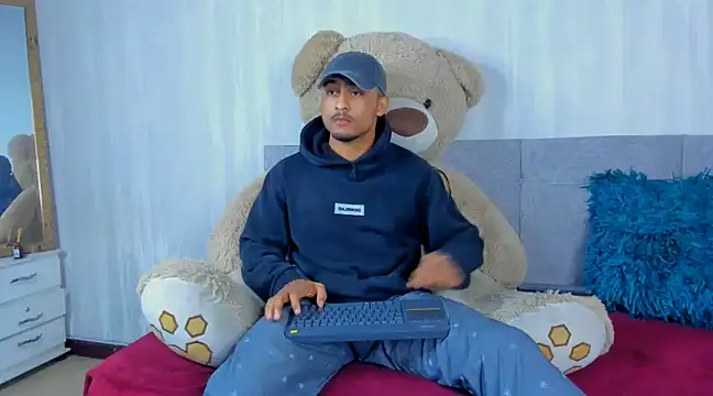 Mateo Reales online show from January 25, 4:23 am