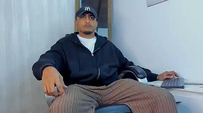 Mateo Reales online show from February 26, 3:32 am