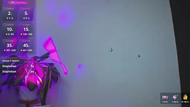 ValenGray online show from March 22, 2:03 pm