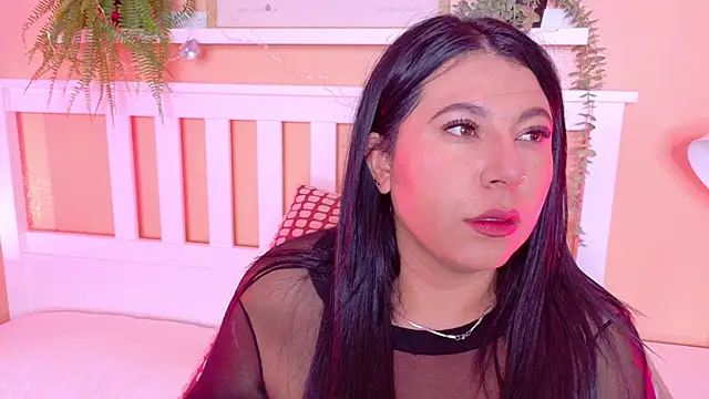 KendalMilleer online show from October 27, 10:30 am