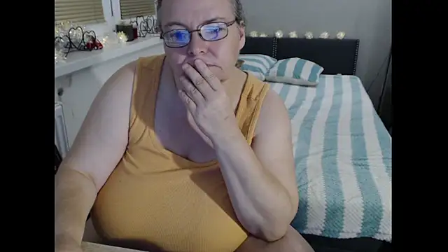 Sweetboobs online show from November 9, 9:24 pm