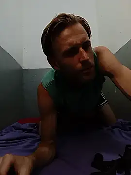 aquilesmade online show from November 9, 3:10 pm