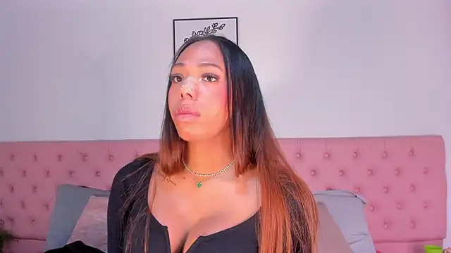 Snapshot of Nicole_Paradise chatting on November 17, 12:33 pm Nicole Paradise online show from November 17, 12:33 pm