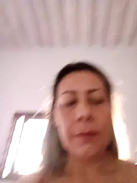 Snapshot of Mia-funny20 chatting on January 8, 8:18 pm Mia-funny20 online show from January 8, 8:18 pm