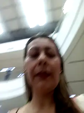 Snapshot of Mia-funny20 chatting on January 21, 7:39 pm Mia-funny20 online show from January 21, 7:39 pm