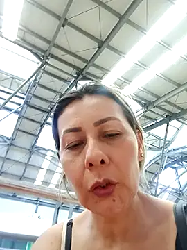 Snapshot of Mia-funny20 chatting on January 28, 8:04 pm Mia-funny20 online show from January 28, 8:04 pm