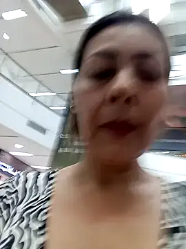 Snapshot of Mia-funny20 chatting on February 3, 8:35 pm Mia-funny20 online show from February 3, 8:35 pm