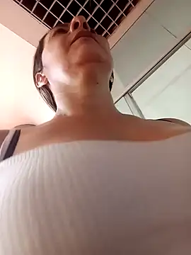 Snapshot of Mia-funny20 chatting on February 7, 7:59 pm Mia-funny20 online show from February 7, 7:59 pm