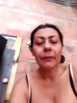 Snapshot of Mia-funny20 chatting on February 16, 7:05 pm Mia-funny20 online show from February 16, 7:05 pm