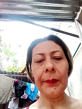 Snapshot of Mia-funny20 chatting on February 22, 2:19 pm Mia-funny20 online show from February 22, 2:19 pm