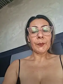 Mia-funny20 online show from April 4, 8:39 pm