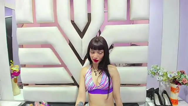 Snapshot of Aurora_18 chatting on December 5, 2:44 pm Aurora 18 online show from December 5, 2:44 pm