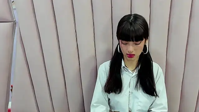 Snapshot of Aurora_18 chatting on January 25, 11:54 pm Aurora 18 online show from January 25, 11:54 pm