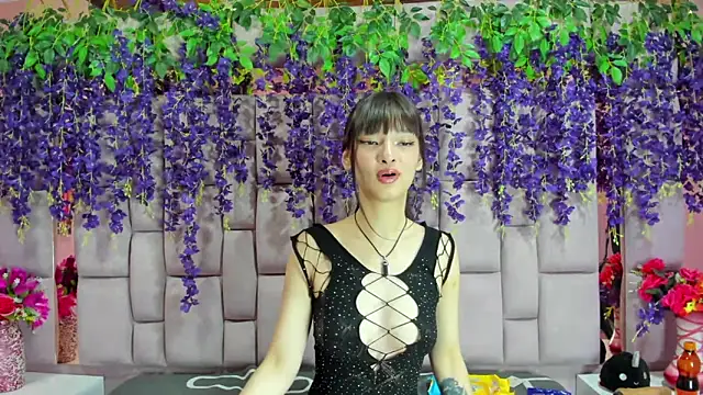 Snapshot of Aurora_18 chatting on January 30, 9:14 pm Aurora 18 online show from January 30, 9:14 pm