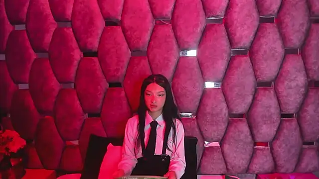 Snapshot of Aurora_18 chatting on September 19, 2:18 pm Aurora 18 online show from September 19, 2:18 pm