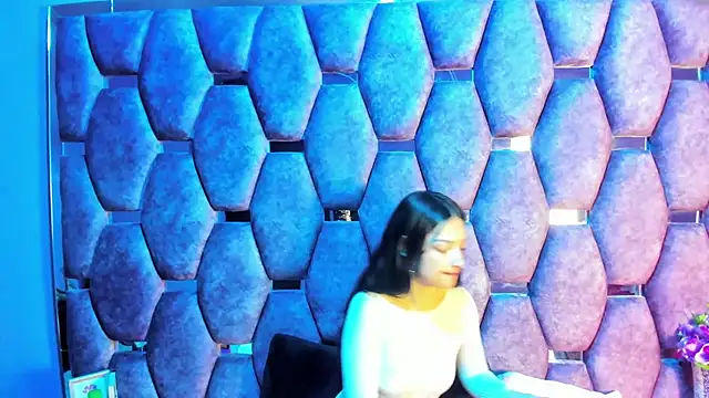 Snapshot of Aurora_18 chatting on October 10, 2:16 pm Aurora 18 online show from October 10, 2:16 pm