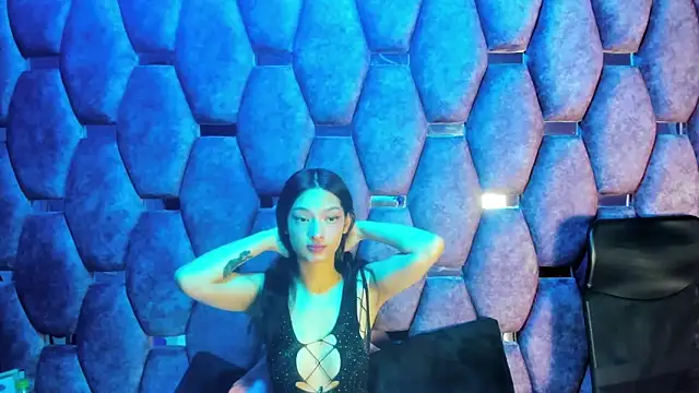 Snapshot of Aurora_18 chatting on October 14, 2:18 pm Aurora 18 online show from October 14, 2:18 pm