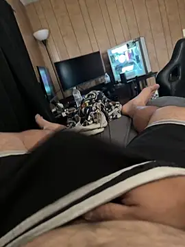 Jayare95 online show from November 29, 6:55 pm