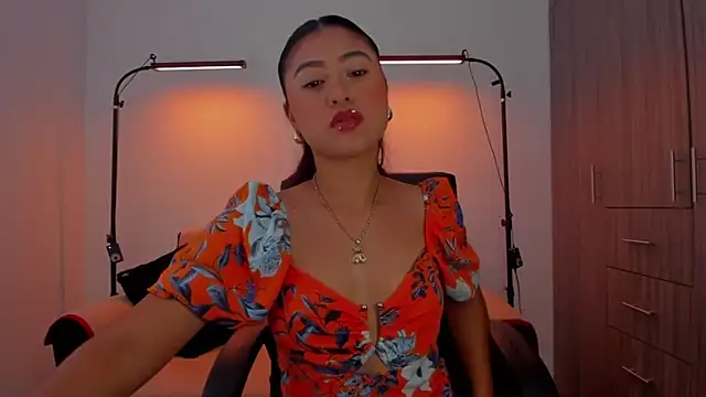 cloy baby   online show from April 6, 11:22 am