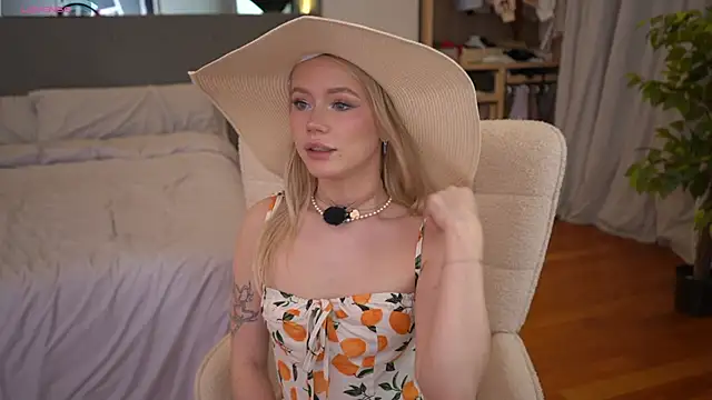 LexieLoree online show from March 2, 3:09 am