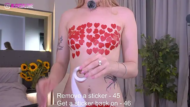 LexieLoree online show from July 8, 3:11 am
