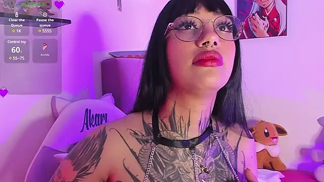 Snapshot of Akari1_Mischief chatting on December 7, 10:17 pm Akari1 Mischief online show from December 7, 10:17 pm