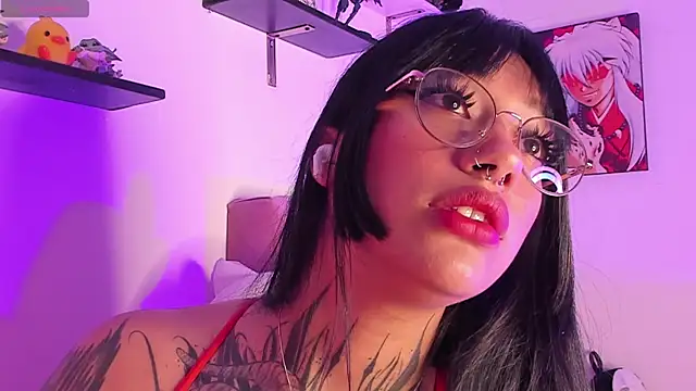 Snapshot of Akari1_Mischief chatting on December 24, 10:06 pm Akari1 Mischief online show from December 24, 10:06 pm