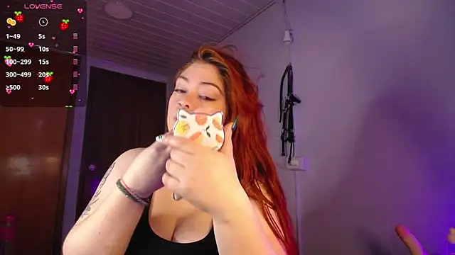 Snapshot of Layna_cold chatting on February 21, 12:39 pm Layna cold online show from February 21, 12:39 pm