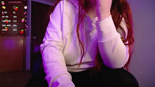 Snapshot of Layna_cold chatting on February 27, 7:15 pm Layna cold online show from February 27, 7:15 pm