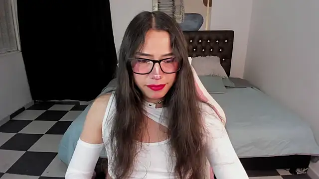 Snapshot of paula_kawaiifu_ chatting on December 7, 5:20 pm paula kawaiifu online show from December 7, 5:20 pm