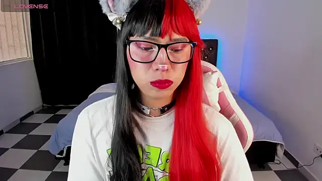 Snapshot of paula_kawaiifu_ chatting on January 16, 5:23 pm paula kawaiifu online show from January 16, 5:23 pm