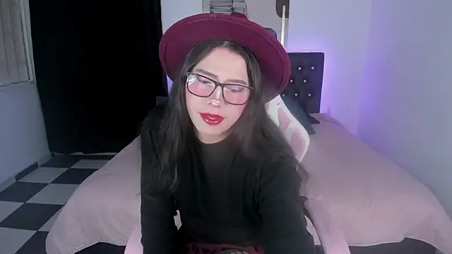 Snapshot of paula_kawaiifu_ chatting on March 17, 2:01 pm paula kawaiifu online show from March 17, 2:01 pm